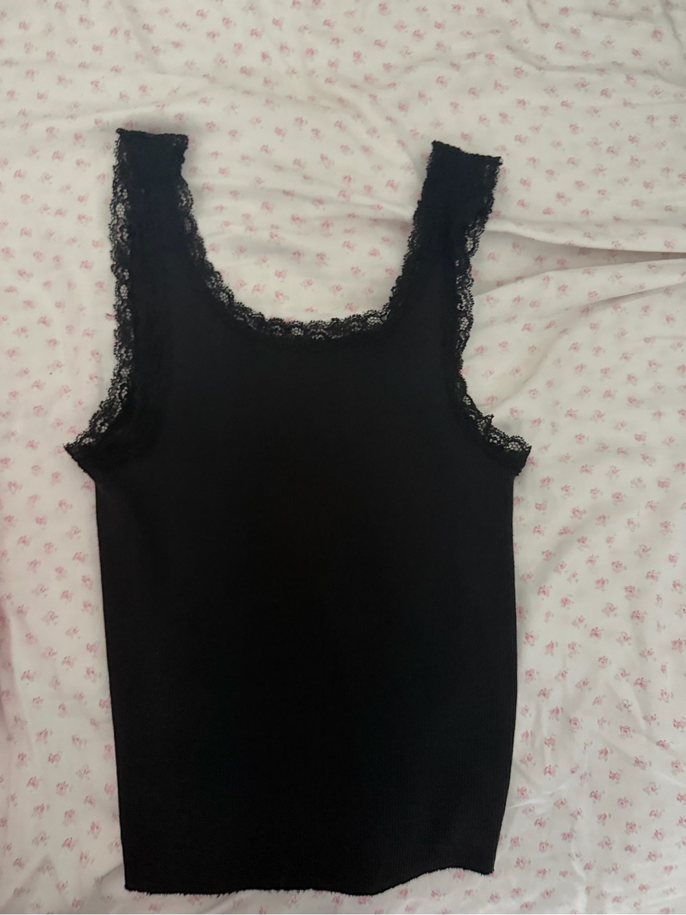 Brandy Melville Black Lace-Trim Ribbed Tank Top - Women (One Size)